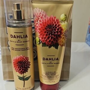 Bath & Body Works Dahlia Fragrance Mist and Body Cream Set